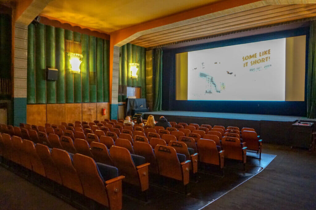 kino v Praze, aktivity